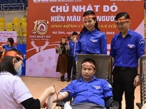 Hà Tĩnh: 700 tình nguyện viên tham gia hiến máu cứu người
