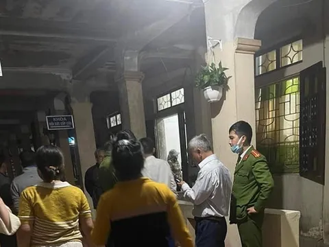 5 người nguy kịch sau bữa cơm chiều, nghi do ngộ độc rượu