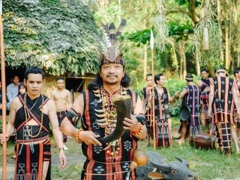 Đề cương về văn hóa Việt Nam với vấn đề bảo tồn giá trị văn hóa các dân tộc thiểu số