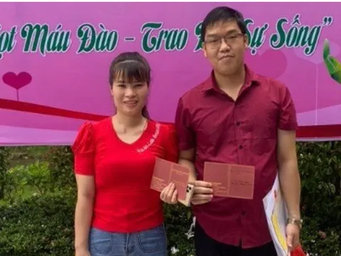 Cả gia đình cùng tham gia hiến máu