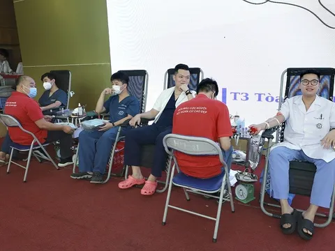 Bệnh viện Bạch Mai tổ chức chương trình hiến máu toàn viện “Một giọt máu - Một tấm lòng"