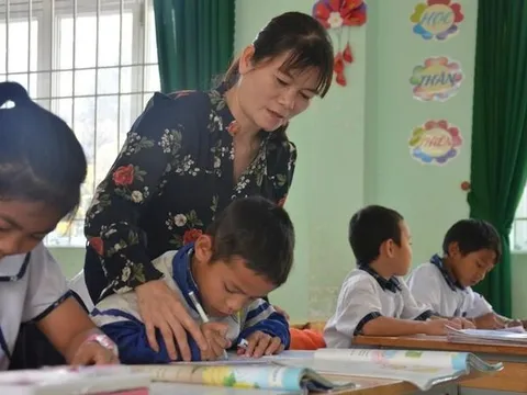 Người mẹ hiền của học trò vùng cao