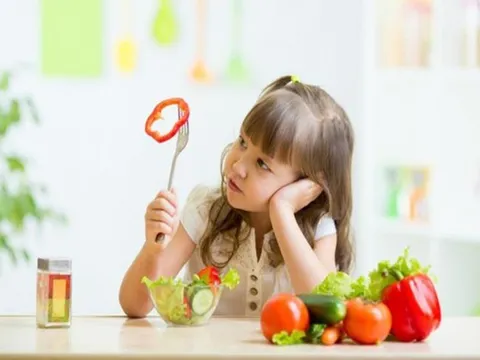 Những biến chứng thường gặp khi trẻ bị táo bón kéo dài