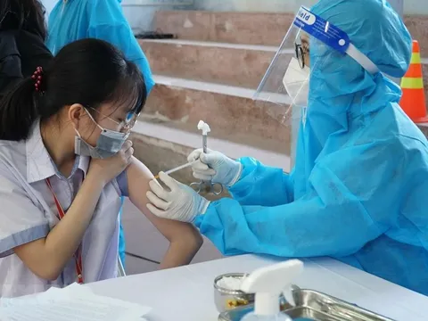 Trẻ từ 5 - dưới 12 tuổi đã tiêm mũi 1 là vắc xin Moderna, Pfizer thì mũi 2 phải là vắc xin cùng loại