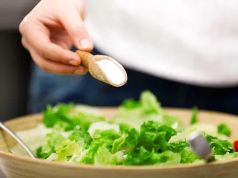 Ăn nhạt tuyệt đối có tốt cho người tăng huyết áp, bệnh tim, bệnh thận?