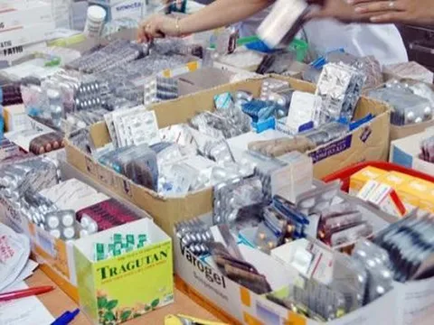 Mở hồ sơ đề xuất tài chính các gói thầu cung cấp thuốc