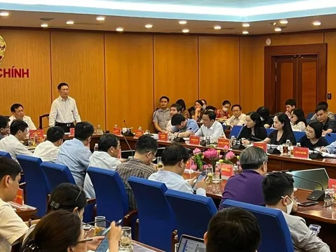 Bộ Tài chính phối hợp với Bộ Y tế gỡ vướng mắc trong mua sắm thuốc