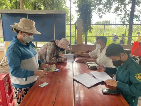 Bình Dương: Gần 30 tỷ đồng chi hỗ trợ tiền ăn F0, F1 cách ly tại nhà