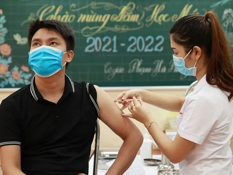 Thừa Thiên Huế: Người dân từ chối tiêm vaccine COVID-19 mũi 4 do lơ là chủ quan