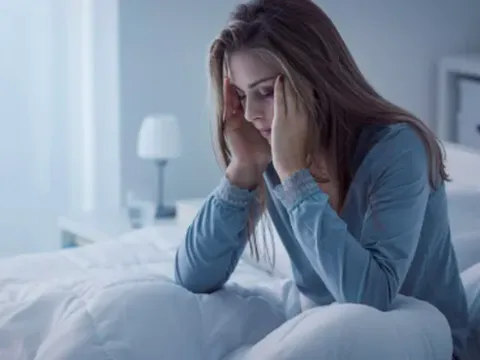 Mất thị lực khi thức dậy cần sớm được chăm sóc y tế