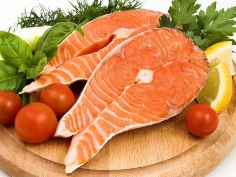 Trẻ nên ăn gì là tốt nhất sau khi tiêm vaccine COVID-19?