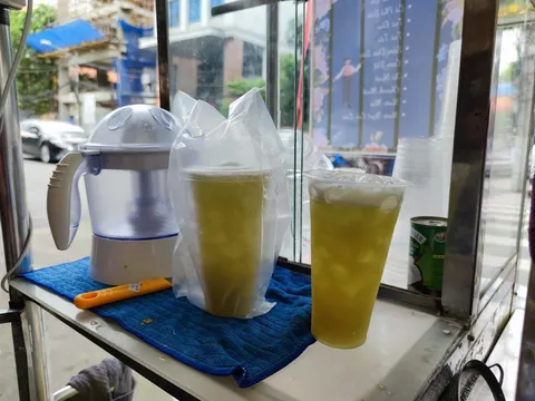 Nước mía vỉa hè - tiềm ẩn nguy cơ gây ngộ độc