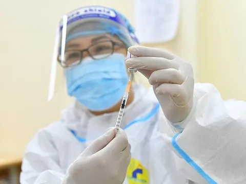 8 nguyên nhân khiến gần 9.400 nhân viên y tế thôi việc, bỏ việc