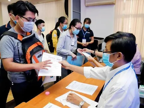 Xét tuyển học bạ: Lo ngại năng lực thực sự của học sinh không tương xứng với điểm số