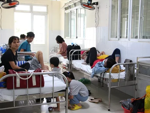 Đồng Nai: Nhiều nhân viên y tế vẫn tiếp tục nghỉ việc