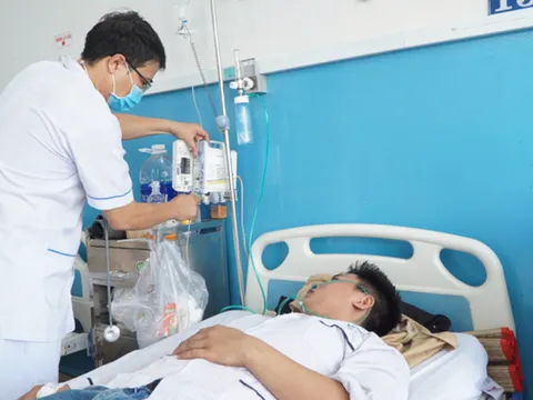 Tuyệt đối không được tự ý truyền dịch cho bệnh nhân sốt xuất huyết