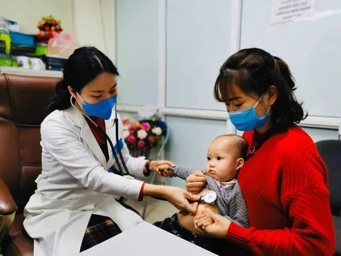 Không nên lạm dụng men tiêu hóa khi trẻ biếng ăn