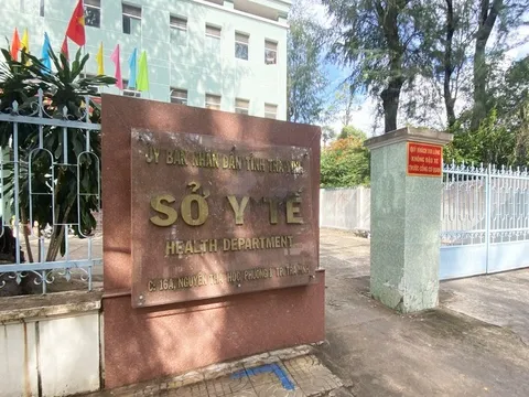 Kỷ luật Giám đốc và Phó Giám đốc Sở Y tế Trà Vinh do liên quan đến vụ Việt Á