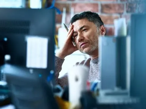 COVID-19 kéo dài bổ sung thêm 2 triệu chứng mới rụng tóc và giảm ham muốn tình dục