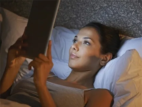 Những hệ lụy ảnh hưởng sức khoẻ nếu thức khuya