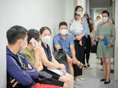 Bệnh nhân nhiễm COVID-19 nặng tăng lên trong những ngày đầu tháng 8