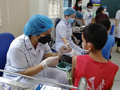Hà Nội: Số trẻ mắc Covid-19 chưa tiêm vắc xin chiếm tỷ lệ cao
