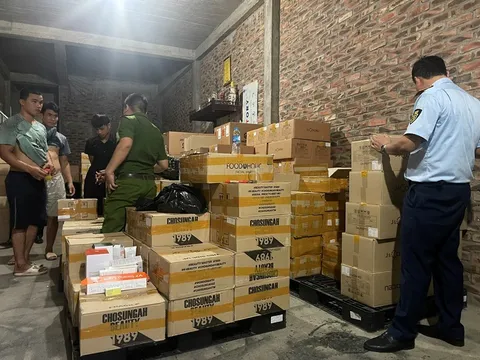 Bắc Ninh: Phát hiện số lượng lớn sản phẩm mỹ phẩm Hàn Quốc nghi nhập lậu