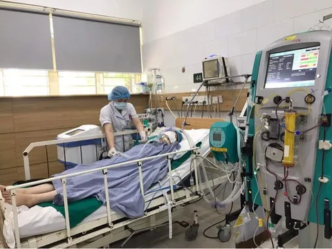 Thủ tướng Chính phủ yêu cầu bảo đảm thuốc, trang thiết bị y tế phục vụ khám chữa bệnh