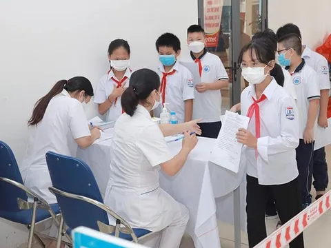 Phát động toàn dân hưởng ứng chiến dịch tiêm vaccine COVID-19 “Vui Trung thu, tựu trường an toàn”