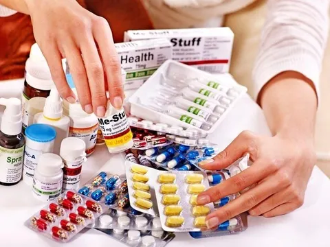 Nguy hiểm khi sử dụng thuốc giảm đau hạ sốt không đúng cách