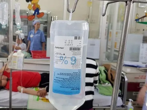 Thiếu thuốc, dịch truyền điều trị sốc sốt xuất huyết nặng