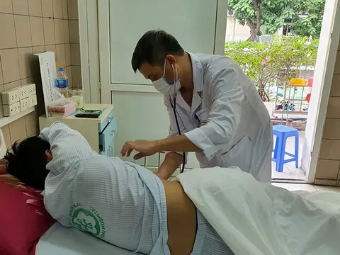 Thuốc lá điện tử đang phá hủy sức khỏe, tương lai của nhiều thanh niên, cần loại bỏ dần ra khỏi đời sống