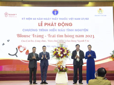 Lễ phát động “Blouse trắng-trái tim hồng” 2023 đã tiếp nhận gần 300 đơn vị máu