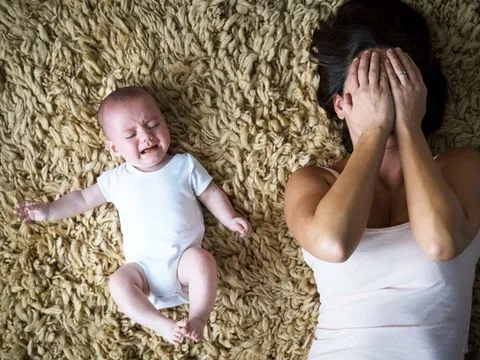 Người thân phải đồng hành, chia sẻ nhằm phát hiện sản phụ có dấu hiệu trầm cảm và điều trị sớm