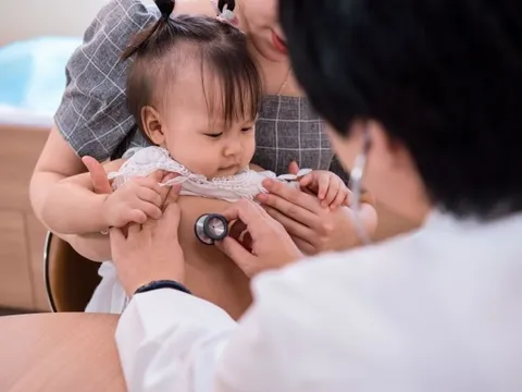 Lo ngại về tình trạng lạm dụng kháng sinh ở trẻ nhỏ