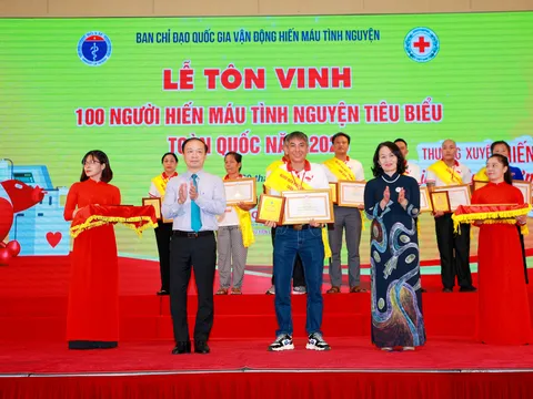Tri ân và tôn vinh 100 người hiến máu tiêu biểu toàn quốc năm 2023