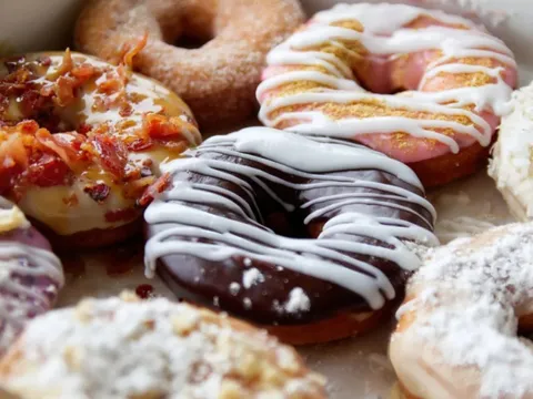 Những loại thực phẩm đẩy nhanh quá trình lão hóa não bộ mà bạn nên tránh xa