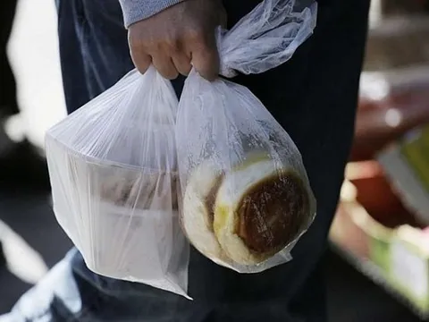 Sử dụng túi nilon tái chế gây nhiều nguy cơ cho người sử dụng