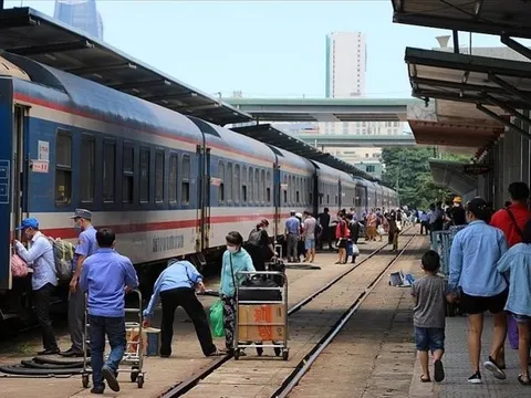 Bảo đảm toàn giao thông đường sắt trong đợt cao điểm vận tải hè 2023