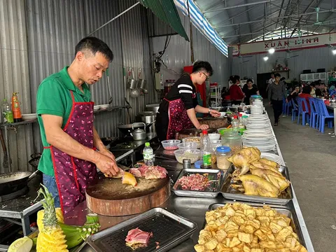 Ngộ độc thực phẩm, nỗi ám ảnh trong mùa hè