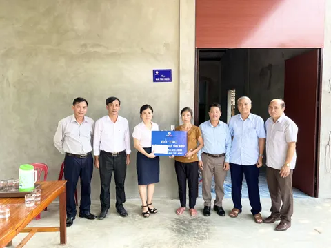 Điện lực Quảng Bình bàn giao 5 ngôi nhà tình nghĩa cho các gia đình chính sách