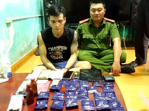 Quảng Bình: Bắt vụ tàng trữ hơn 5.500 viên hồng phiến