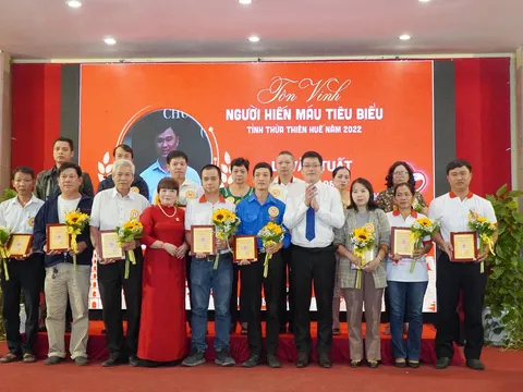 Thừa Thiên – Huế: Tôn vinh 100 gương mặt hiến máu tình nguyện tiêu biểu năm 2022