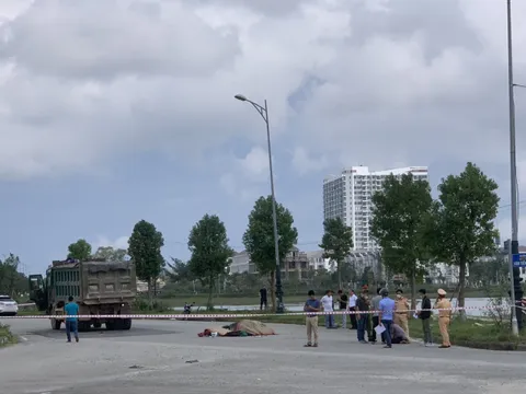 Thừa Thiên – Huế: Thai phụ cùng hai con nhỏ tử vong vì va chạm với xe ben