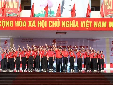 Chương trình Hành trình đỏ tại Quảng Bình tiếp nhận hơn 12.000 đơn vị máu