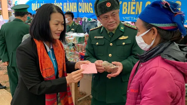 Nhắn tin "Đồng hành cùng phụ nữ vùng biên" năm 2022